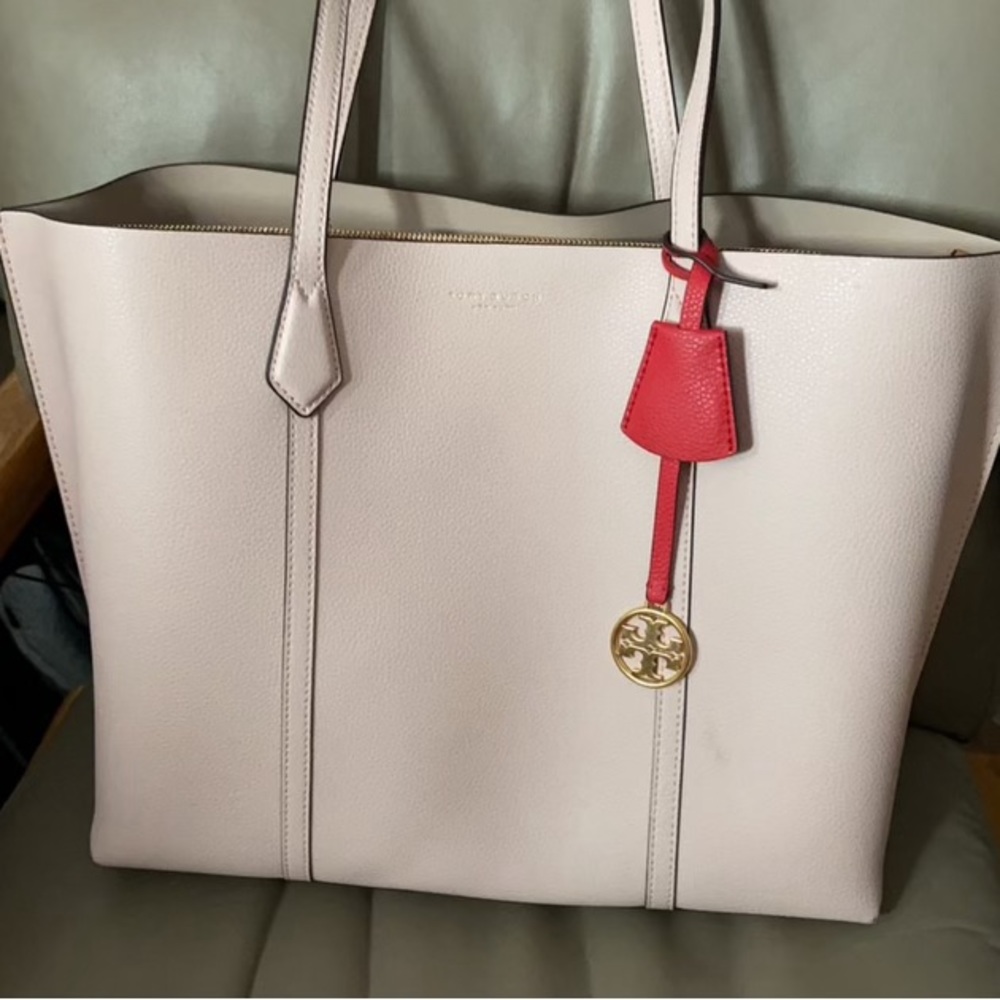Tory Burch Perry Triple Tote Bag in Shell Pink - Picture 5 of 8